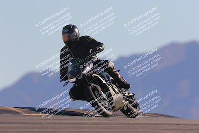 media/Nov-06-2023-Moto Forza (Mon) [[ce023d0744]]/3-Intermediate Group/Session 5 (Turn 9)/